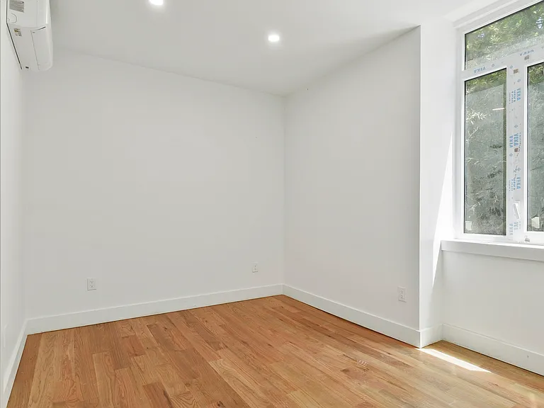 434 Sackett St #1 — Photo 8