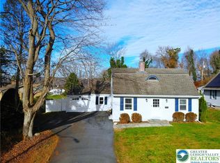 915 Birch Rd, Hellertown, PA 18055