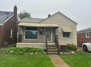882 Mill St, Lincoln Park, MI 48146