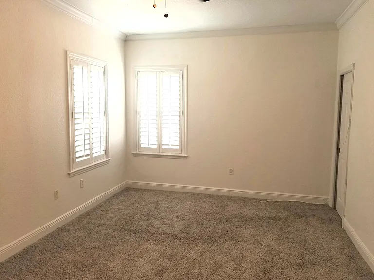 301 S Arrawana Ave #B — Photo 9