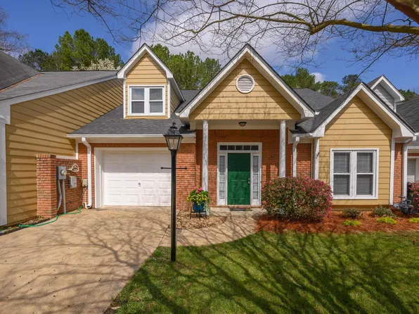 2270 Ascot Ln, Birmingham, AL 35216