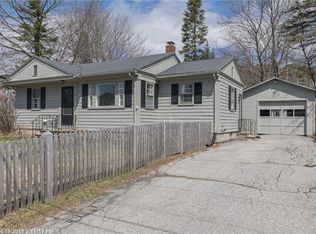 44 Elm St, Freeport, ME 04032