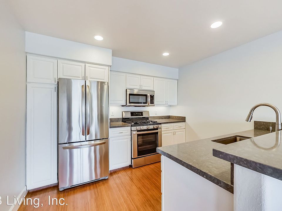 1st image of 1330 De Haro St