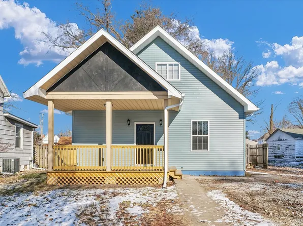 237 E Franklin St, Paxton, IL 60957