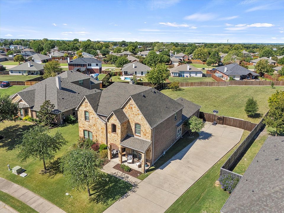 1st image of 2939 Barton Springs Ln