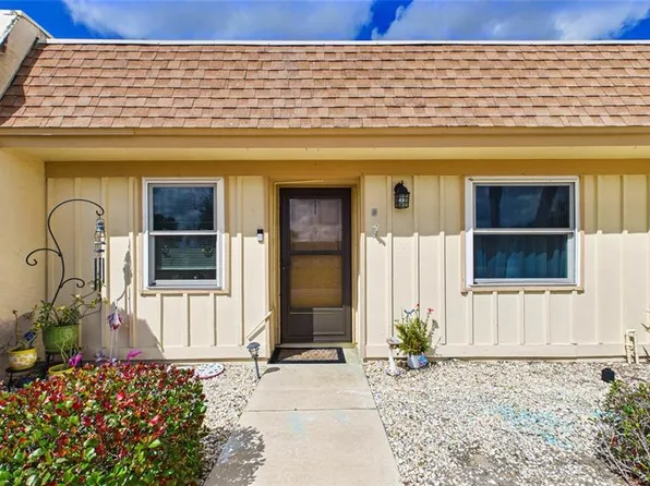 11117 Pembridge Ct APT 2, Port Richey, FL 34668