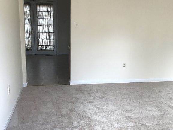 4th image of 37090 E Winston Dr