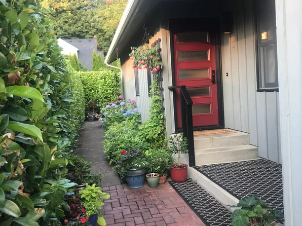 115 NW 32nd St, Corvallis, OR 97330