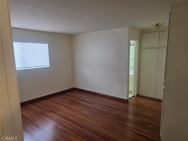 18601 Collins St #D7 — Photo 8