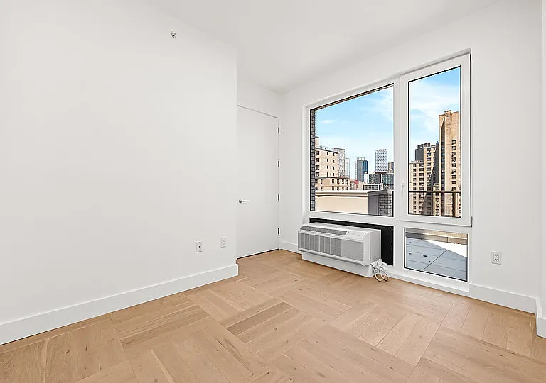 526 Baltic St #11Z — Photo 4