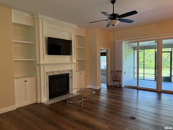 3rd image of 1508 Dearborn Dr