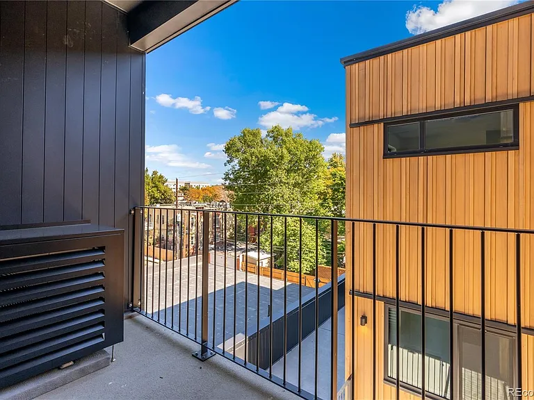 1601 Park Ave #307 — Photo 14