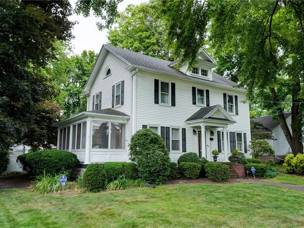 118 S Main St, Pittsford, NY 14534