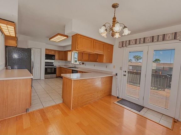 3rd image of 2640 Delagua St