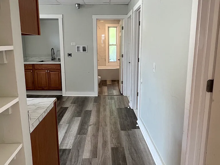 218 Vernon St #1 — Photo 7