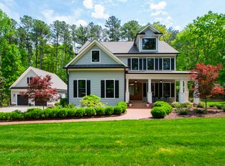 7112 Dumfries Ln, Chapel Hill, NC 27514