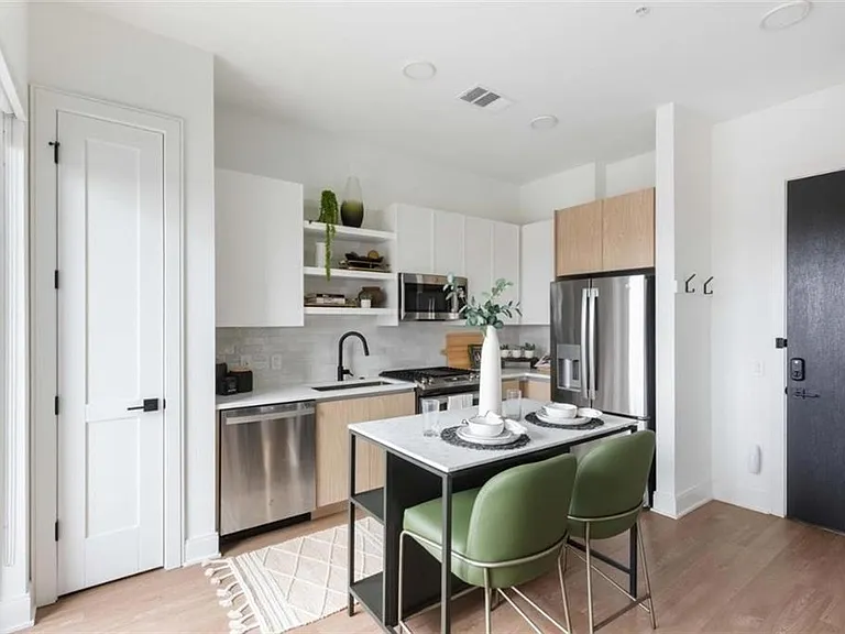 665 Auburn Ave NE #610 — Photo 7