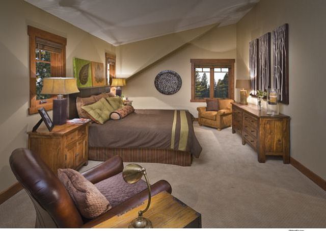 2nd image of 10199 Annies Loop Vlg #13