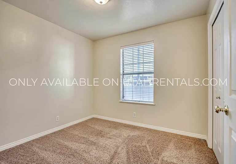 909 N 500 W #3 — Photo 6