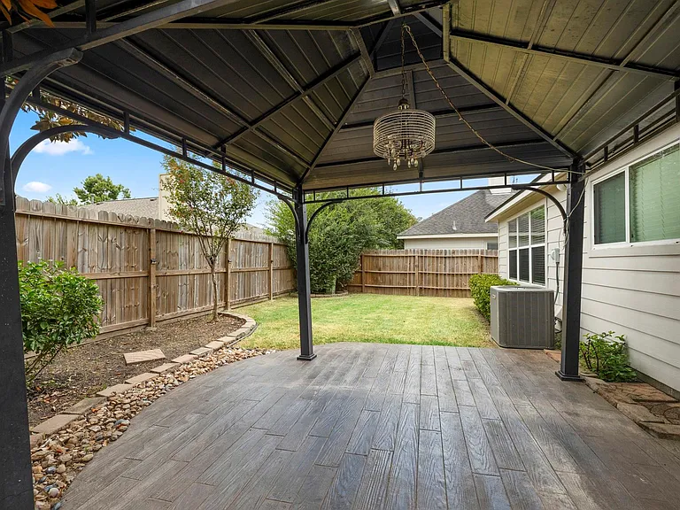 8726 Headstall Dr — Photo 31