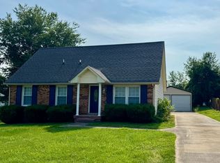 389 Elaine Dr, Clarksville, TN 37042