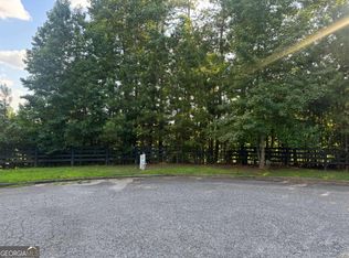 121 Aaronwood Ct, Alpharetta, GA 30004