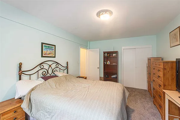 Sold by Douglas Elliman | media 11