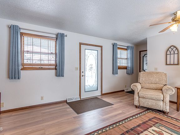 5th image of 2234 Sherman Dr