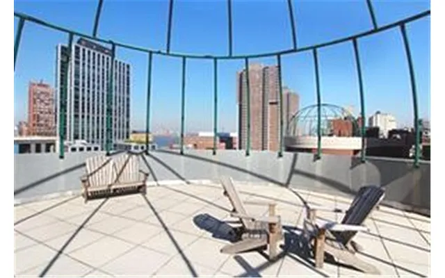 Sold by Douglas Elliman | media 22