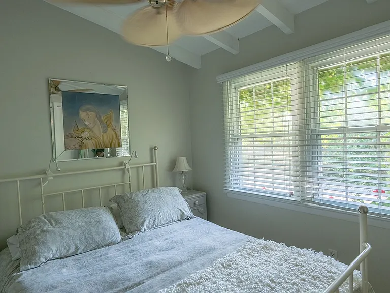 37 E Shore Dr — Photo 15
