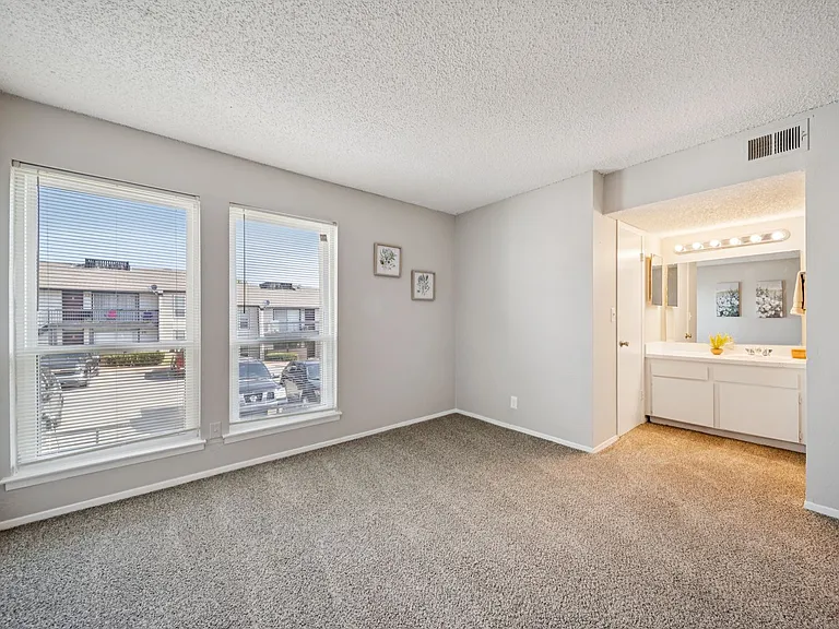 Cedar Park Apartments — Photo 29