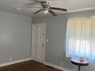 1136 Chickasaw Rd, Paris, TN 38242