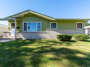 2609 S 93rd St, West Allis, WI 53227