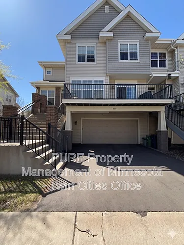 8051 Larch Ln N Photo 1