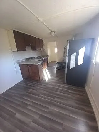 2215 Rice Ave — Photo 5