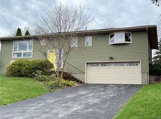 105 Easterly Ter, Syracuse, NY 13214