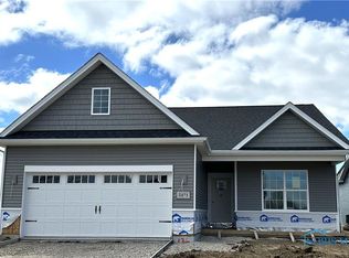 2471 Cross Ridge Rd, Perrysburg, OH 43551