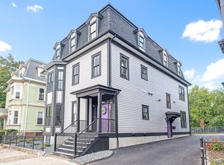 545 Broadway, Providence, RI 02909