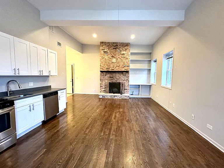 617 W Drummond Pl #3BW — Photo 6
