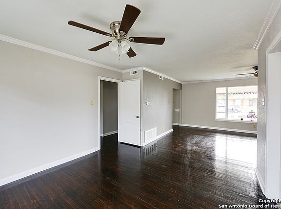4th image of 2327 W Kings Hwy