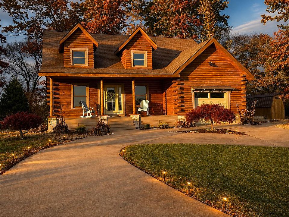 1st image of 288 Maple Dr