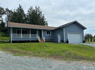 12761 E Lake Dr, Clearlake, WA