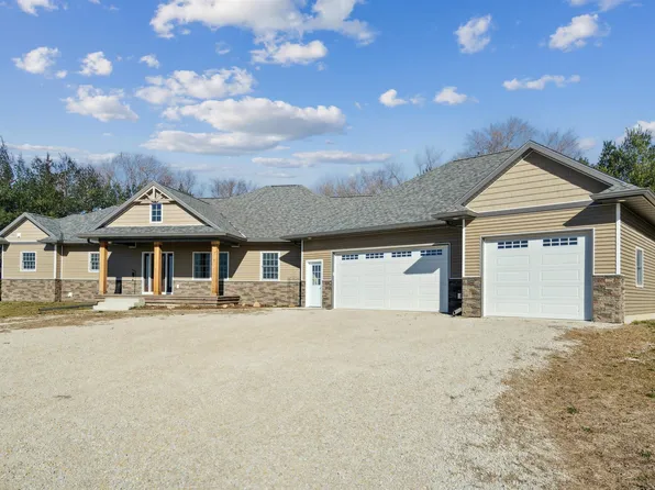 3097 Butler Ave, Brandon, IA 52210