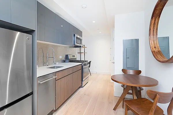 Rented by Living New York | media 27