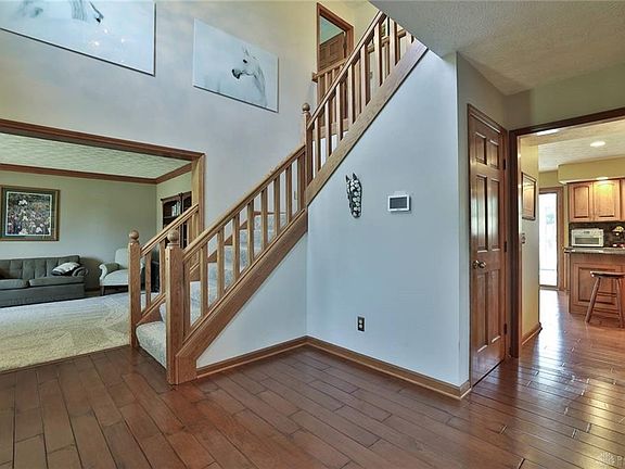 3rd image of 8611 Glen Eagle Ct