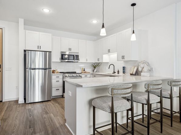 6901 Flying Cloud Dr #328