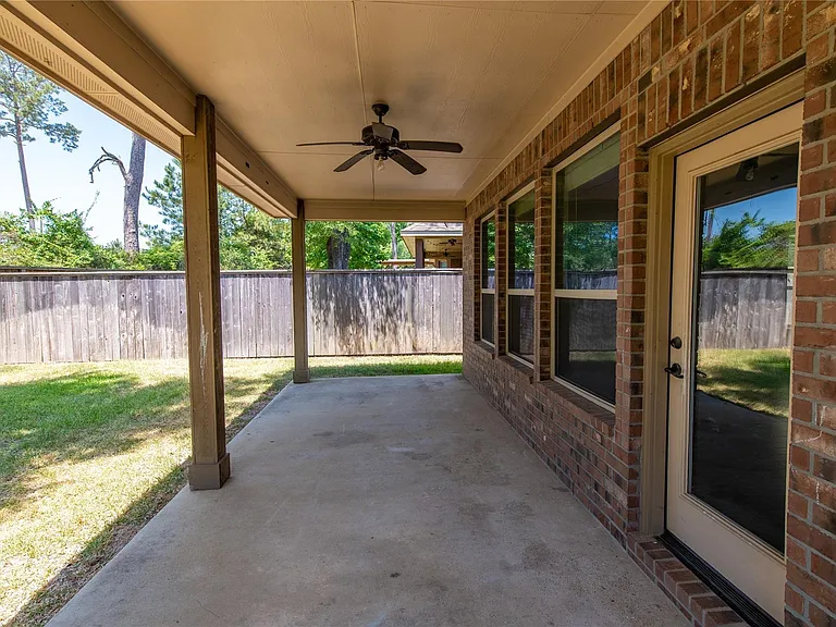 7 Whispering Thicket Pl — Photo 25