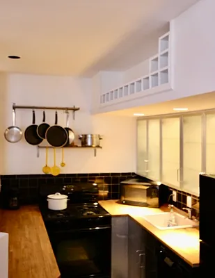 Rented by Luxus Manhattan Realty | media 8