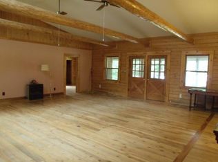 28 Jennings Hill Rd, Campton, KY 41301