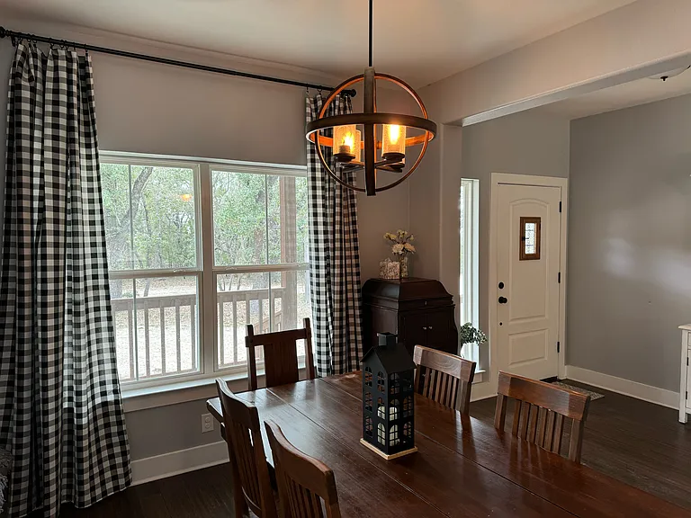 914 Bear Springs Trl — Photo 25